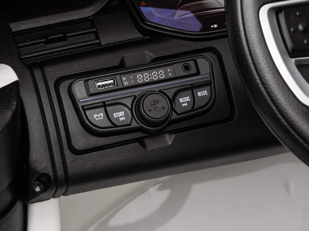 Carro Eléctrico Infantil Land Rover 24V con Control Remoto Blanco – Edición Estándar y Premium